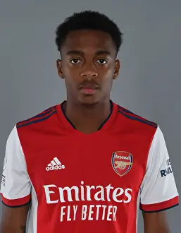 Arsenal's Joe Willock Kicks Off New Season Training