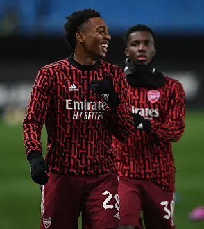 Arsenal's Joe Willock Warming Up Ahead of Molde FK Clash in Europa League