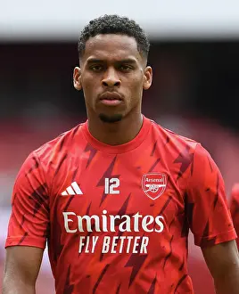 Arsenal's Jurrien Timber: Ready for Battle against Nottingham Forest (2023-24)