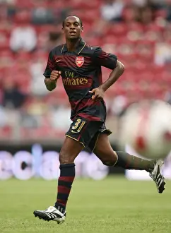 Arsenal's Justin Hoyte Scores in 2:1 Win Over Lazio at Amsterdam Tournament, Amsterdam ArenA (August 2, 2007)
