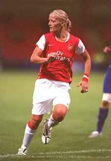 Arsenal's Katie Chapman Scores in 3:0 FA Community Shield Victory over Everton (2006)