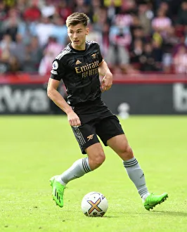 Arsenal's Kieran Tierney in Action: Brentford vs. Arsenal, Premier League 2022-23