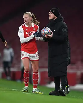 Arsenal Women V Olympique Lyonnais 2022-23 Prints: Arsenal's Kim Little: Focused and Ready for UWCL Showdown Against Olympique Lyonnais