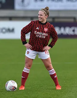 Arsenal's Kim Little Gears Up for Showdown Against Chelsea Women in FA WSL
