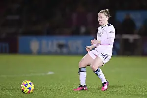 Arsenal's Kim Little Shines in Women's Super League Clash Against West Ham