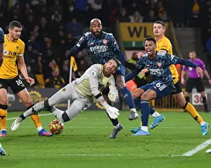 Arsenal's Lacazette Faces Off Against Wolves Sa in Intense Premier League Clash