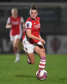 Arsenal Women v Reading Women 2021-22 Collection: Arsenal's Laura Wienroither in Action: FA WSL Match vs Reading Women (2021-22)