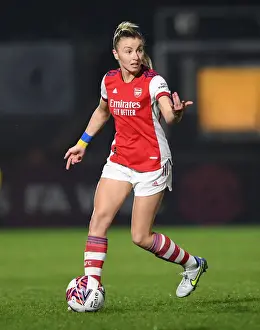 Arsenal Women V Reading Women 2021-22 Prints: Arsenal's Leah Williamson in Action: Arsenal Women vs