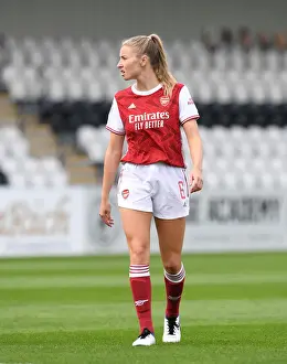 Arsenal's Leah Williamson in Action Against Reading Women (FA WSL 2020-21)