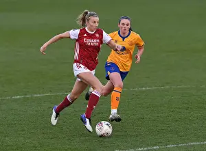 Arsenal's Leah Williamson Faces Off Against Everton in FA WSL Clash