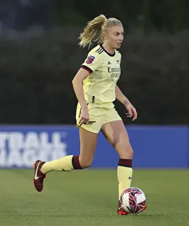 Arsenal's Leah Williamson Shines in FA WSL Showdown against Everton