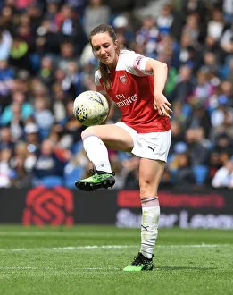 Arsenal's Lisa Evans in Action against Brighton & Hove Albion Women