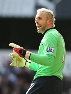 Tottenham Hotspur V Arsenal 2008-09 Prints: Arsenal's Manuel Almunia Delivers a Clean Sheet: 0-0 Stalemate Against Tottenham in Premier League Rivalry