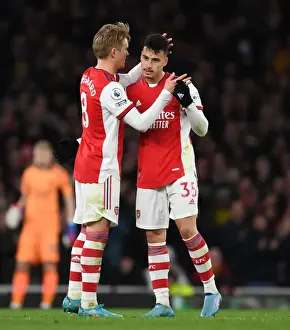 Arsenal's Martin Odegaard and Gabriel Martinelli in Action against Leicester City - Premier League 2021-22