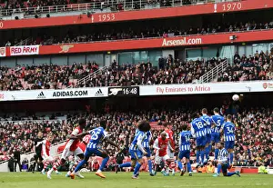Arsenal's Martin Odegaard Nails Free Kick vs Brighton & Hove Albion (2021-22)