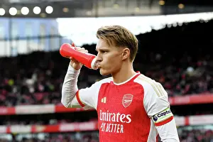 Arsenal's Martin Odegaard Pre-Match with PRIME Bottle vs Brighton & Hove Albion (2023-24)
