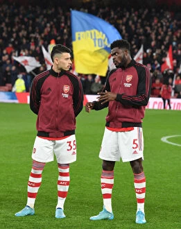 Arsenal v Liverpool 2021-22 Collection: Arsenal's Martinelli and Partey Prepare for Arsenal v Liverpool Clash (2021-22)