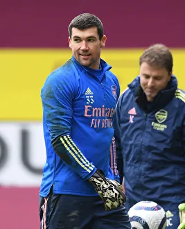 Burnley V Arsenal 2020-21 Prints: Arsenal's Mat Ryan Warming Up: Burnley vs Arsenal