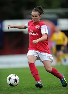 Arsenal's Melissa Lawley Scores in 6-0 UEFA Champions League Victory