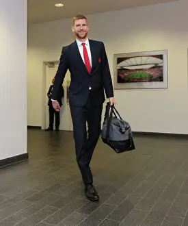 Arsenal's Per Mertesacker at Emirates Stadium Before Arsenal vs Crystal Palace (2015-16)