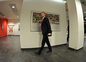 Images Dated 4th January 2015: Arsenal's Per Mertesacker Heads to the Changing Room Before FA Cup Match vs Hull City