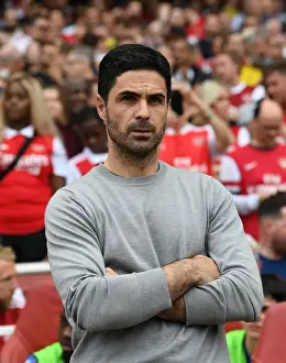 Arsenal V Everton 2021-22 Prints: Arsenal's Mikel Arteta Ahead of Arsenal v Everton Premier League Clash (2021-22)