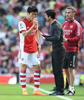 Arsenal's Mikel Arteta Gives Instructions to Takehiro Tomiyasu During Arsenal v Leeds United, Premier League 2021-22