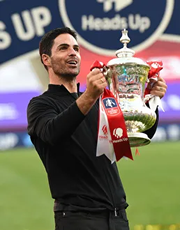 Arsenal's Mikel Arteta Lifts Empty FA Cup After Arsenal vs. Chelsea Final (2020)