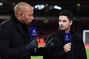 Arsenal v West Ham United 2023-24 Collection: Arsenal's Mikel Arteta Meets Former Teams Star Thierry Henry Before West Ham Clash (2023-24)