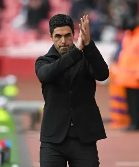 Arsenal's Mikel Arteta Rallies Fans Before Arsenal v Brighton & Hove Albion, Premier League 2020-21