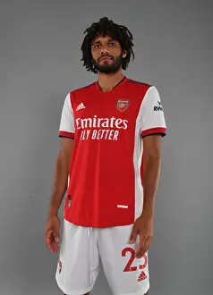 Arsenal's Mo Elneny Kicks Off Arsenal's 2021-22 Season Training