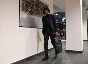 Arsenal V Newcastle United 2018-19 Prints: Arsenal's Mohamed Elneny Ready for Newcastle United Clash at Emirates Stadium
