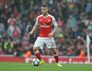 Images Dated 10th September 2016: Arsenal's Mustafi in Action: Arsenal vs Southampton, Premier League 2016-17