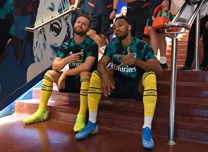 Arsenal's Mustafi and Aubameyang Pre-Match Huddle at FC Barcelona, 2019