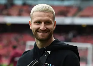 Arsenal's Mustafi Gears Up for Arsenal v West Ham Premier League Clash