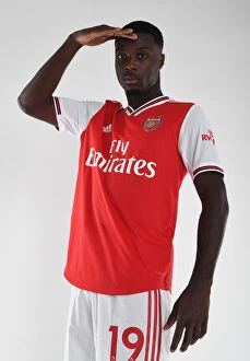 Images Dated 7th August 2019: Arsenal's Nicolas Pepe at 2019-20 Team Photocall