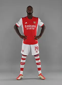 Arsenal's Nicolas Pepe Kicks Off New Season Training at London Colney