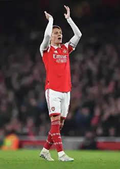 Arsenal's Odegaard Faces Manchester City: Intense Midfield Showdown at Emirates Stadium
