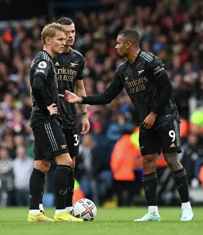 Arsenal's Odegaard, Xhaka, and Jesus in Action against Leeds United (2022-23)