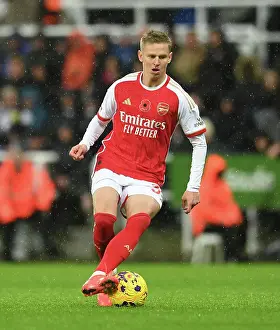Arsenal's Oleksandr Zinchenko in Action Against Newcastle United - Premier League 2023-24