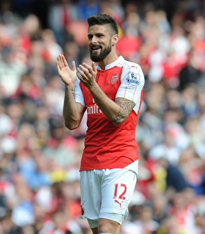 Arsenal's Olivier Giroud in Action: Arsenal vs. Aston Villa, Premier League 2015-16