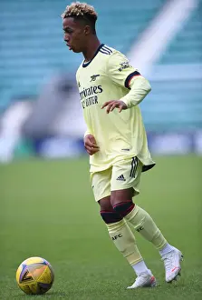 Arsenal's Omari Hutchinson in Action during Pre-Season Clash against Hibernian (2021-22)