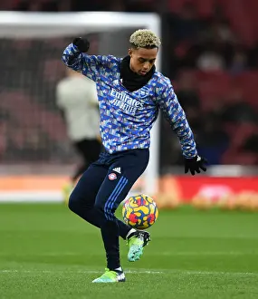 Arsenal's Omari Hutchinson: Focused in Pre-Match Routine Before Arsenal vs. Wolverhampton Wanderers (Premier League, 2021-22)