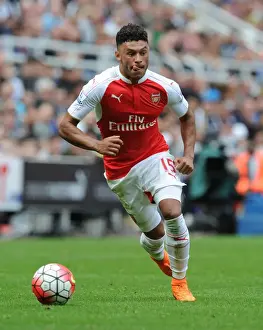 Newcastle United V Arsenal 2015-16 Prints: Arsenal's Oxlade-Chamberlain Faces Newcastle in Premier League Showdown (2015-16)