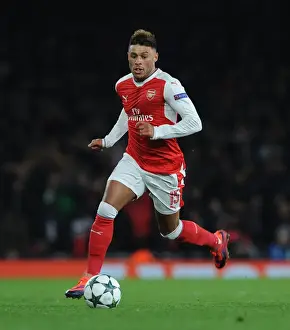 Arsenal V Paris Saint-Germain 2016-17 Prints: Arsenal's Oxlade-Chamberlain Faces Paris Saint-Germain in 2016-17 Champions League Clash