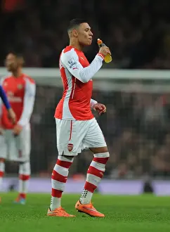 Arsenal V Manchester United 2014-15 Prints: Arsenal's Oxlade-Chamberlain Fights for Possession against Manchester United (Premier League 2014-15)
