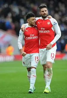 Arsenal V Leicester City 2015-16 Prints: Arsenal's Oxlade-Chamberlain and Giroud: Celebrating Victory Over Leicester City in the 2015-16 Premier League