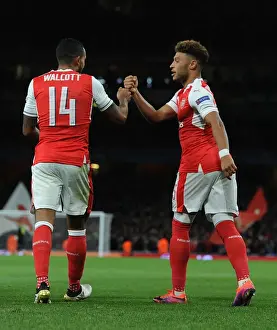 Arsenal's Oxlade-Chamberlain and Walcott Celebrate Goals Against Ludogorets in 2016-17 Champions League