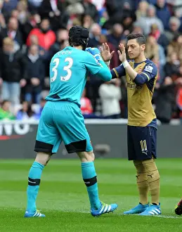 Sunderland V Arsenal 2015-16 Prints: Arsenal's Ozil and Cech Prepare for Sunderland Clash (Premier League 2015-16)
