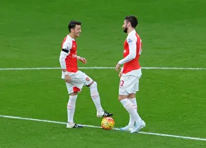Arsenal V Newcastle United 2015-16 Prints: Arsenal's Ozil and Giroud Gear Up for Kick-off Against Newcastle United (2015-16)